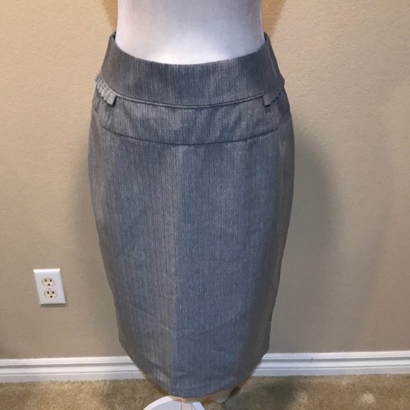 Women's Worthington Gray Pencil Skirt with Lining & Pleated Detailing at Waist-8 - Picture 1 of 7